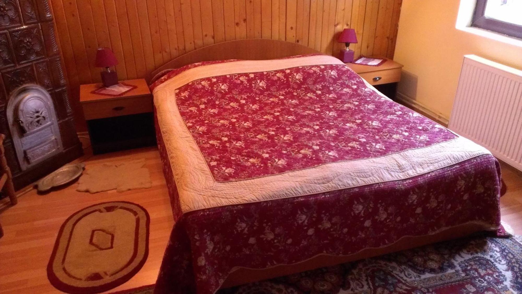 Pensiunea Iulia Bran  Cameră foto
